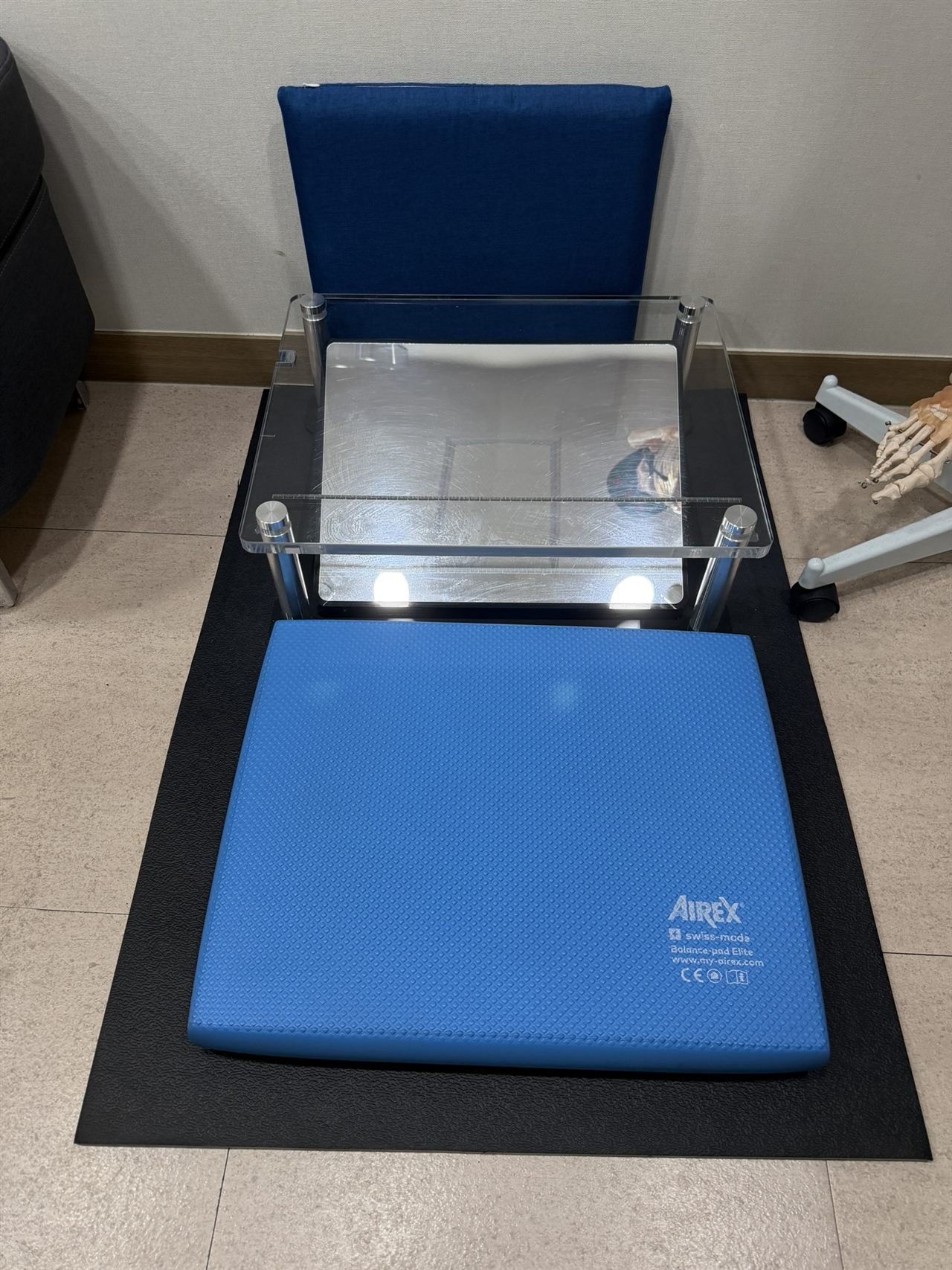 족부 아치 검사실(족저경)